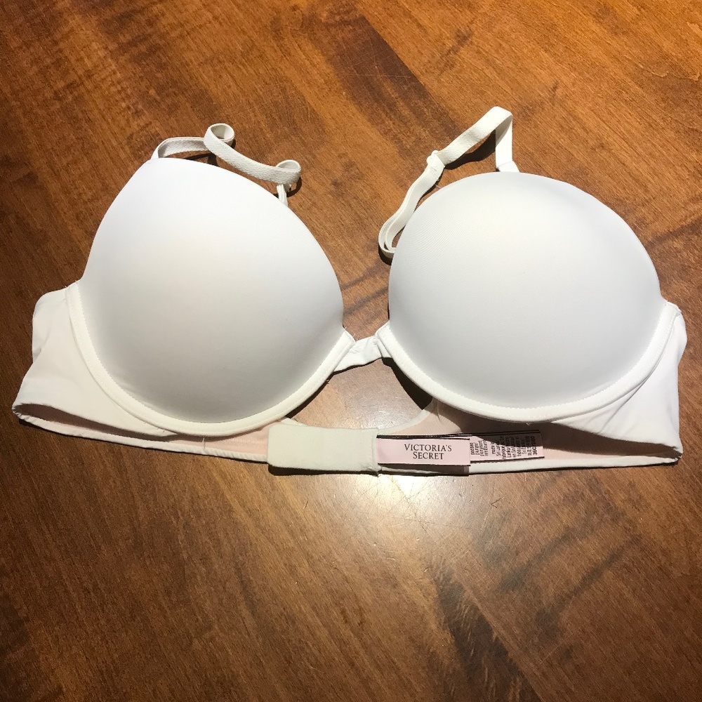 Victoria’s Secret Padded Plunge 36C White Bra
